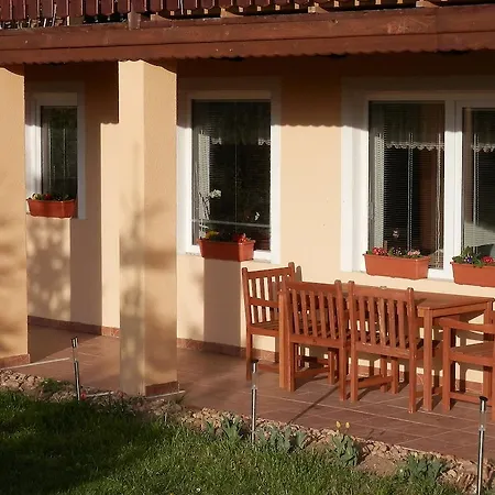 布鲁维公寓 * 卡尔施泰因